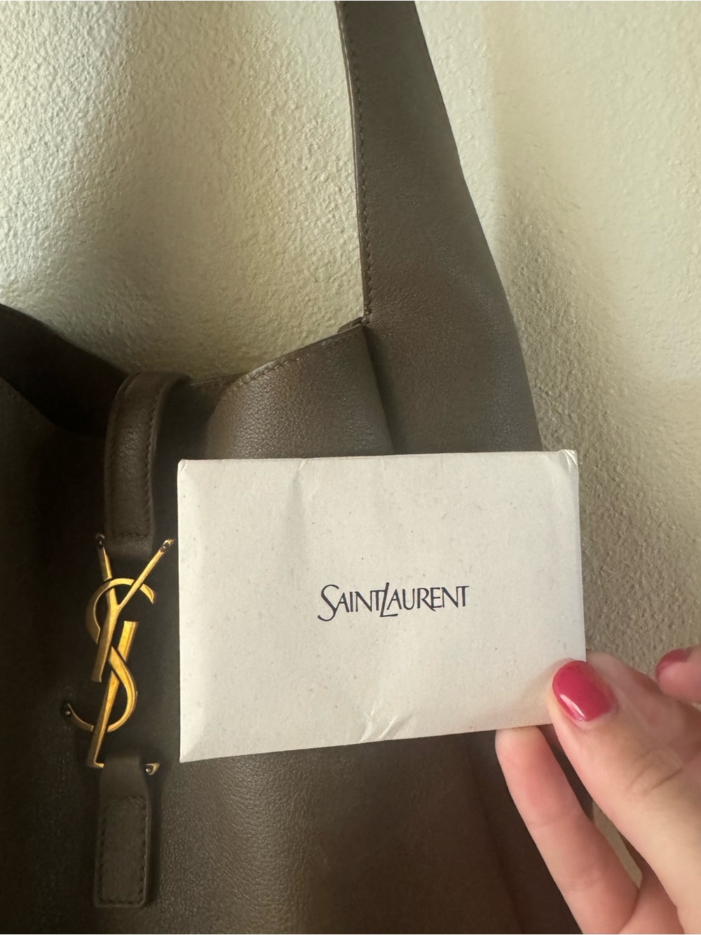 LE 5 À 7 SUPPLE SMALL IN GRAINED LEATHER - Picture 4 of 5